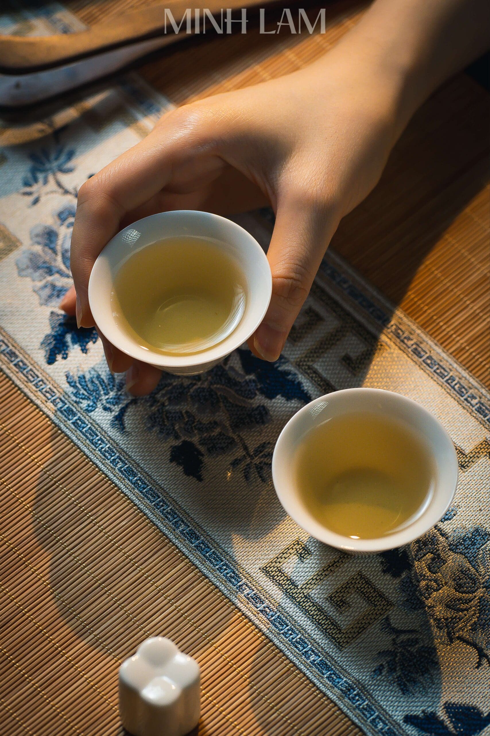 Thưởng thức trà xanh Minh Lam